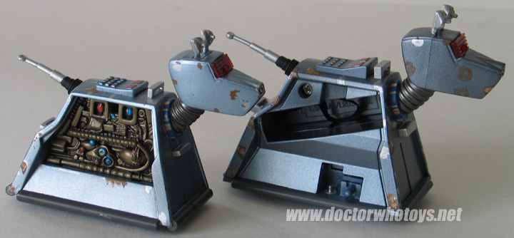 K-9: Push down on the keypad to reveal the interior & battery compartment of 2.5 Inch RC K-9