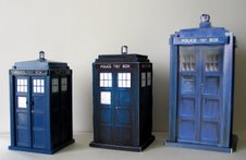 TARDIS Money Bank, TARDIS Manual and Build the TARDIS